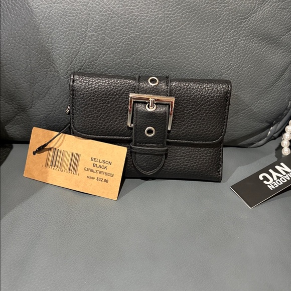 CLEARANCE !! Brand New Steve Madden Bundle - Picture 3 of 4